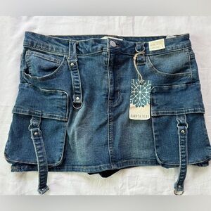 Dakota Blue Denim Cargo Skort Size Large